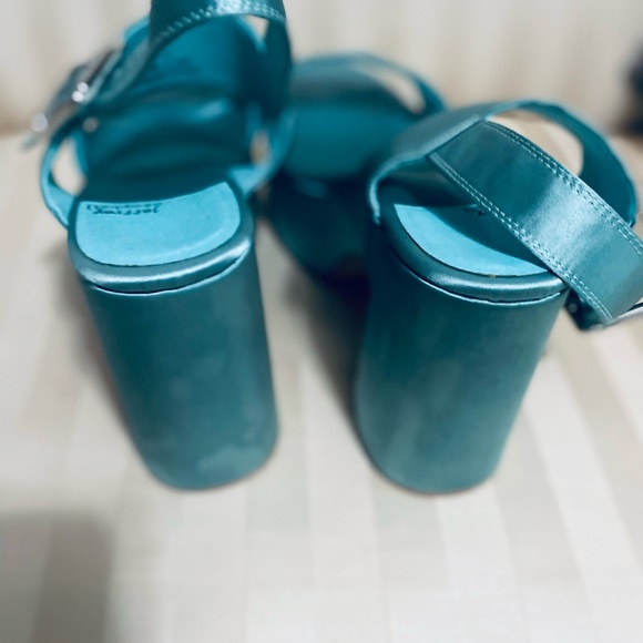 NEW Jeffrey Campbell Platform Heels Size 10 - Picture 6 of 6